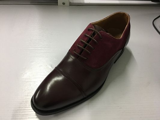 لباس مردانه چرمي مدل Smart Formal پوشيده شده به سفارش
