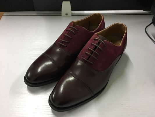 لباس مردانه چرمي مدل Smart Formal پوشيده شده به سفارش